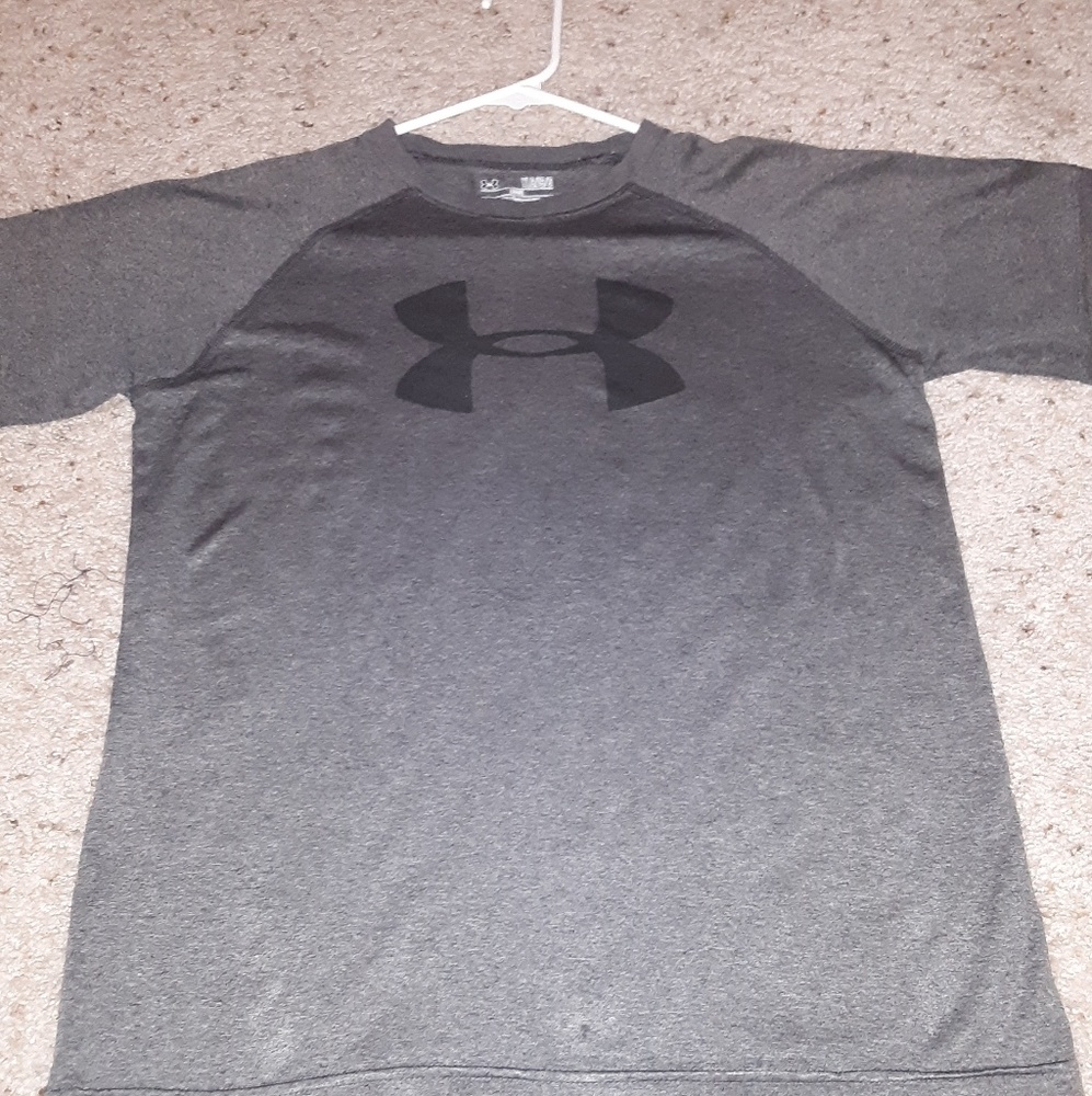Under armour t-shirt